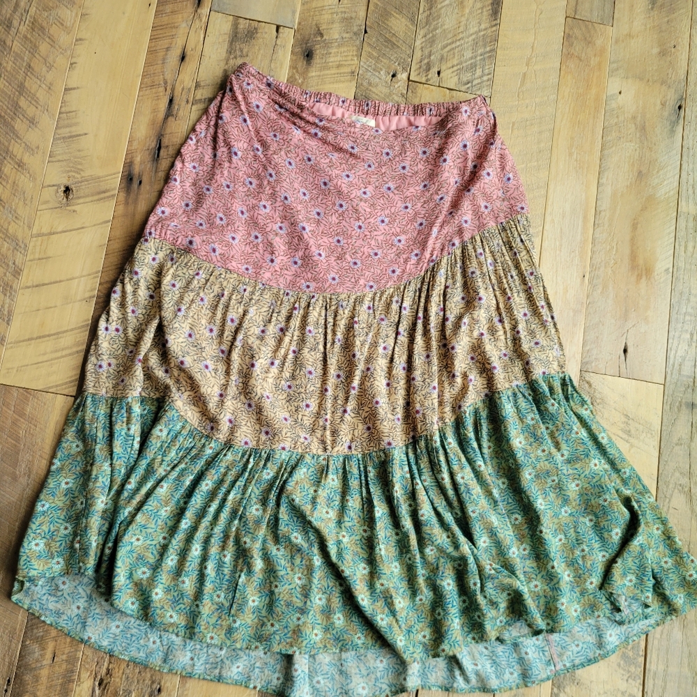 Easel brand tiered skirt